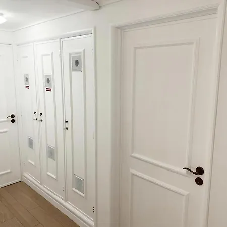 Haus Der Verwoehnung *